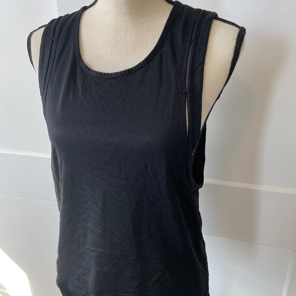Lorna Jane Black Muscle with Open detail on Sleeve Openings